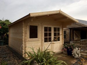 King 3x4 Log Cabin