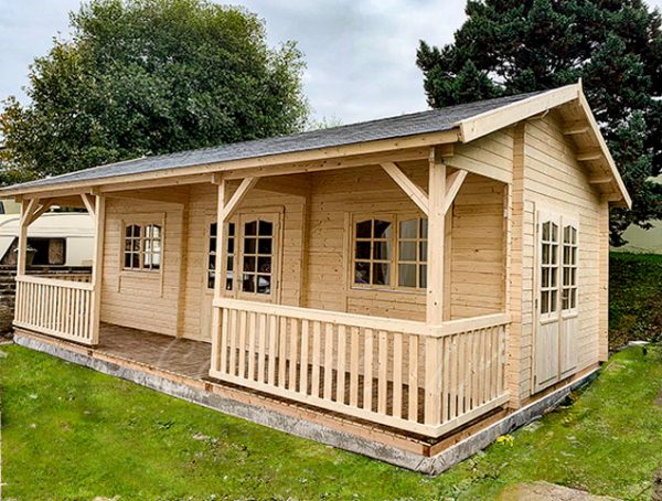 Wenlow 1 Log Cabin